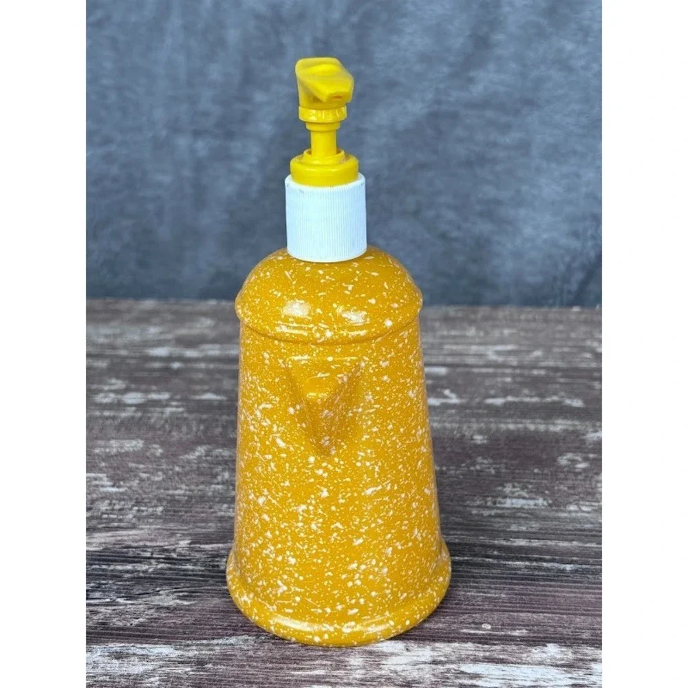 Vintage Avon Country Style Yellow Coffee Pot Shaped Lotion Dispenser 10‎ fl oz